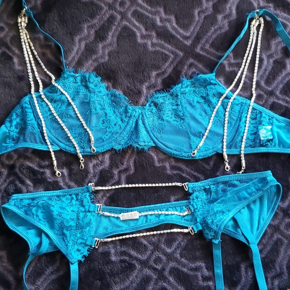3 Pcs Blue Crystal Bra Panties Garter Lingerie Set - Picture 3 of 12